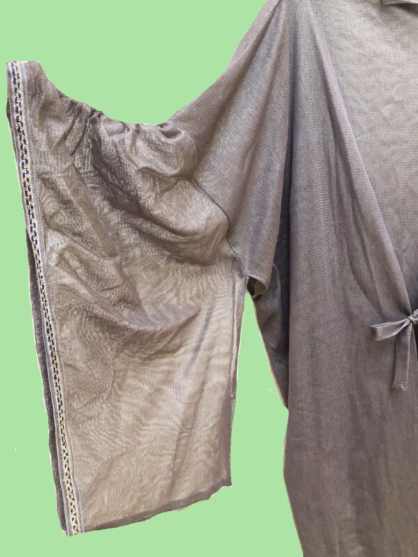 kimono-irisé-manche-dépliée Kimono sur mesure conçu et fabriqué par Valérie Touboul | Princesse Wally