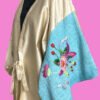 kimono-satin-beige-coté-closeup Kimono sur mesure conçu et fabriqué par Valérie Touboul | Princesse Wally