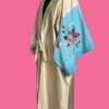kimono-satin-gaufré-beige Kimono sur mesure conçu et fabriqué par Valérie Touboul | Princesse Wally
