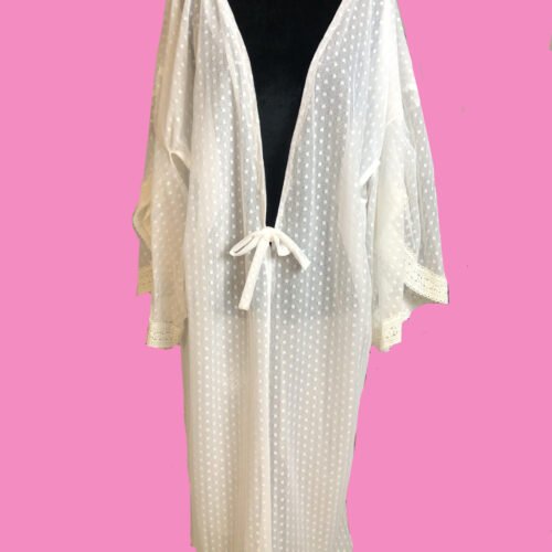 kimono-tulle-blanc-face Kimono sur mesure conçu et fabriqué par Valérie Touboul | Princesse Wally