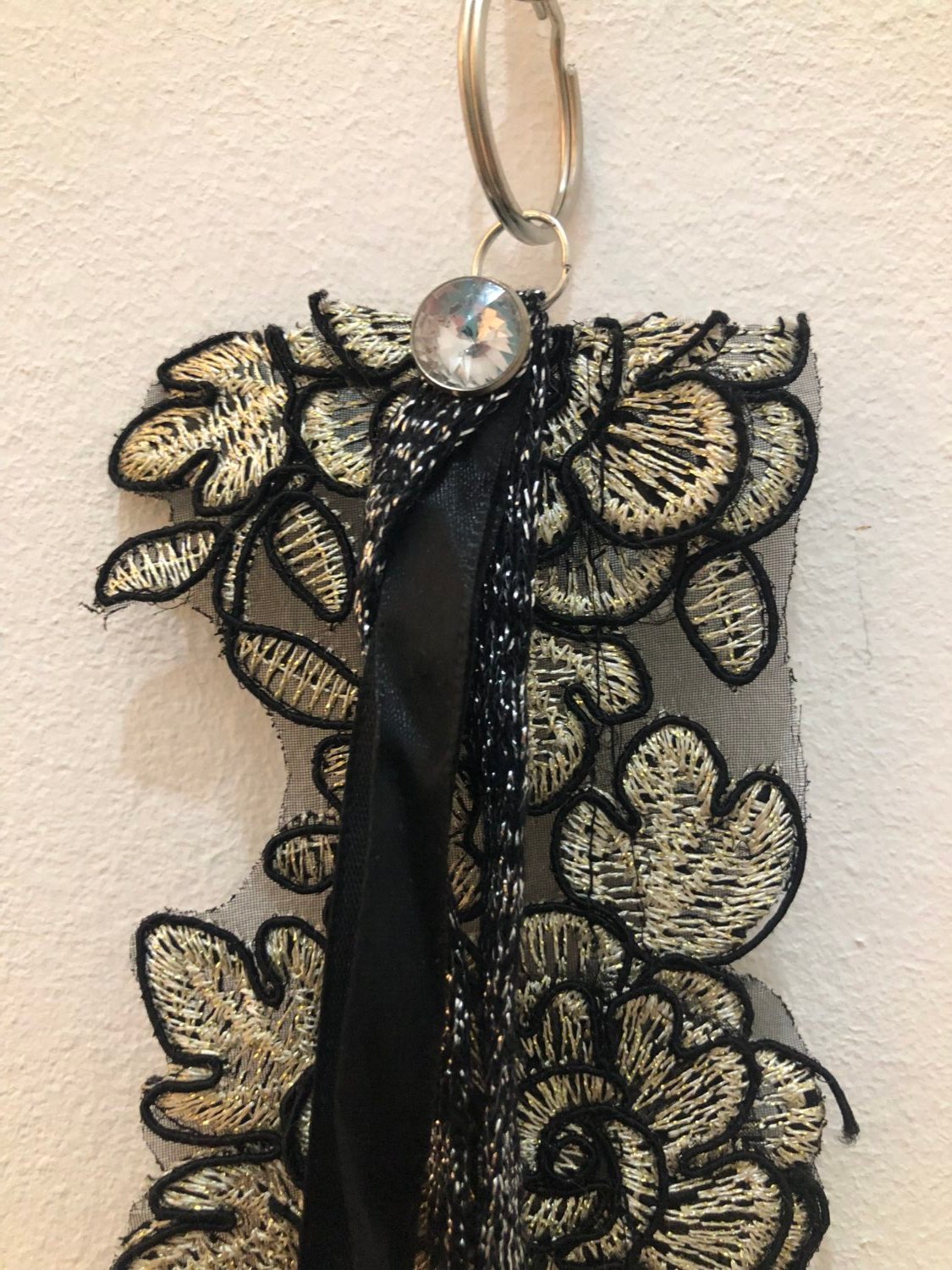 Gris-gris / Bijou de sac noir et argent