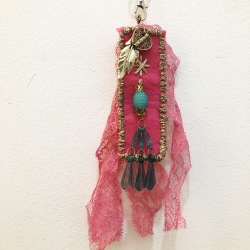 Gris-gris / Bijou de sac dentelle rose