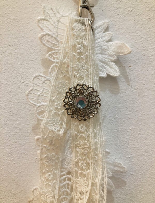 Gris-gris / Bijou de sac écru