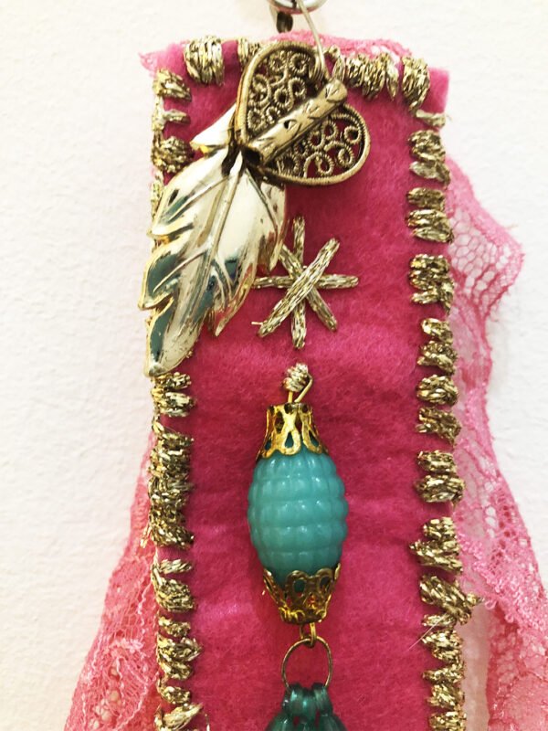 Gris-gris / Bijou de sac dentelle rose